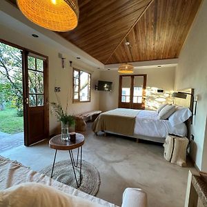 Tanah Host - Casa De Huespedes